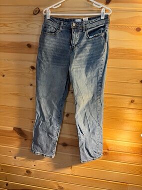 Time and Tru Light Blue Cropped Women's Jeans